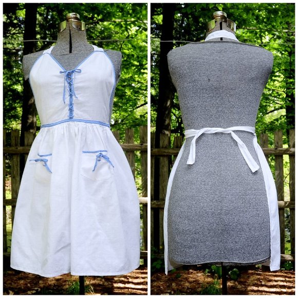 Vintage 60s 'Swiss Miss' Style White Cotton Full Bib Apron Blue Trim Cottagecore - Picture 1 of 9